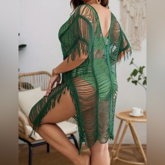 Plus Size Green Fringe V Neck Beach Cover Up
Dress - Picture 2 of 6
